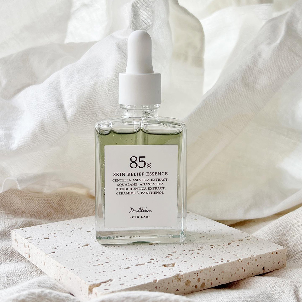 سرم اسنس تسکیندهنده و ضد التهاب،آبرسان و تقویتکننده دکتر آلتیا Dr.Althea Skin Relief Essence 30ml 26 اسنس تسکیندهنده و ضد التهاب دکتر آلتیاDr.Althea Skin Relief Essence 30ml سلامتی مثبت